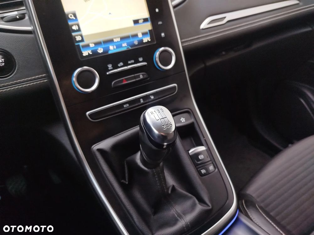 Renault Scenic ENERGY TCe 130 S&S Paris - 19