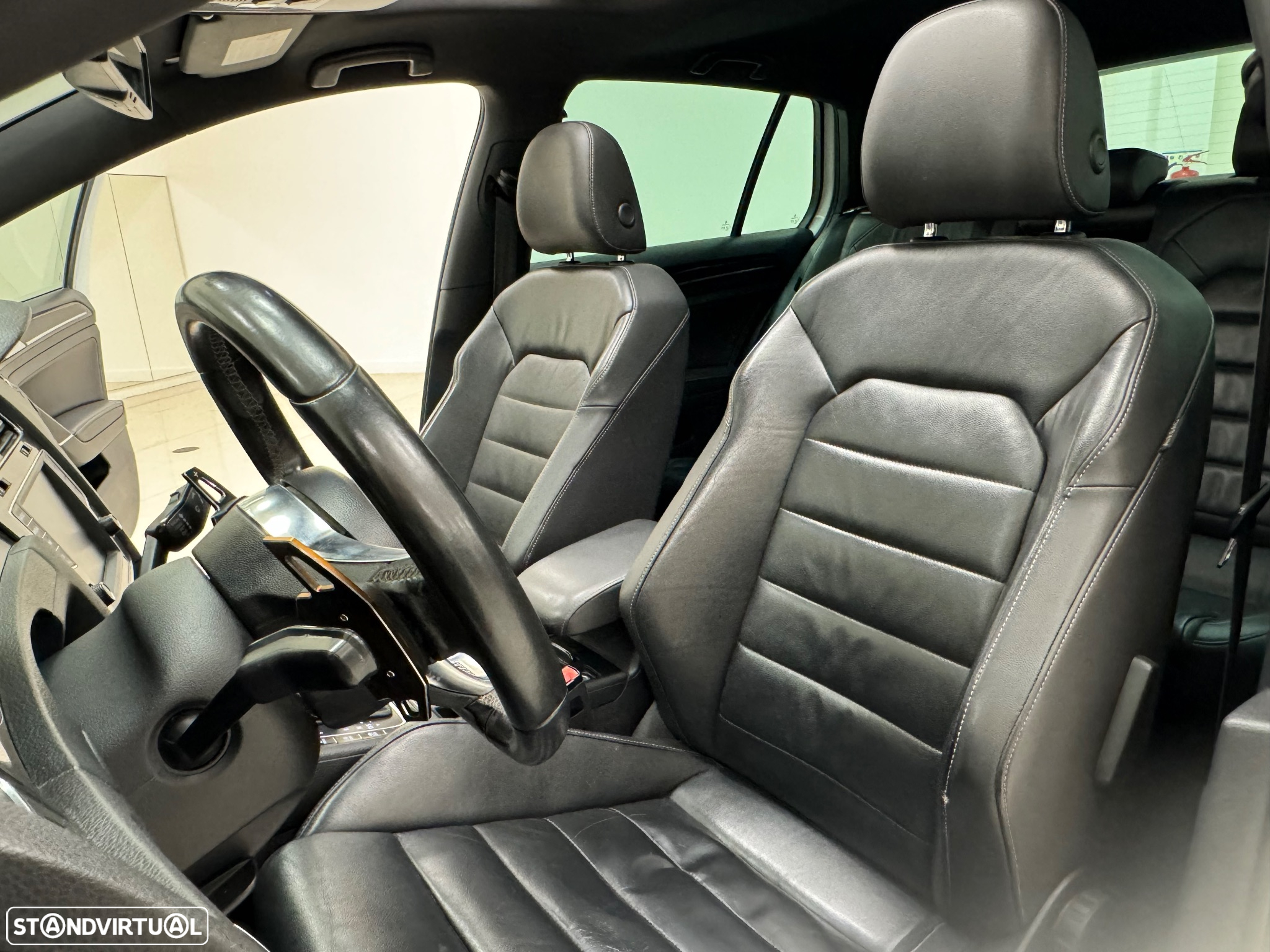 VW Golf 2.0 TDI GTD DSG - 46