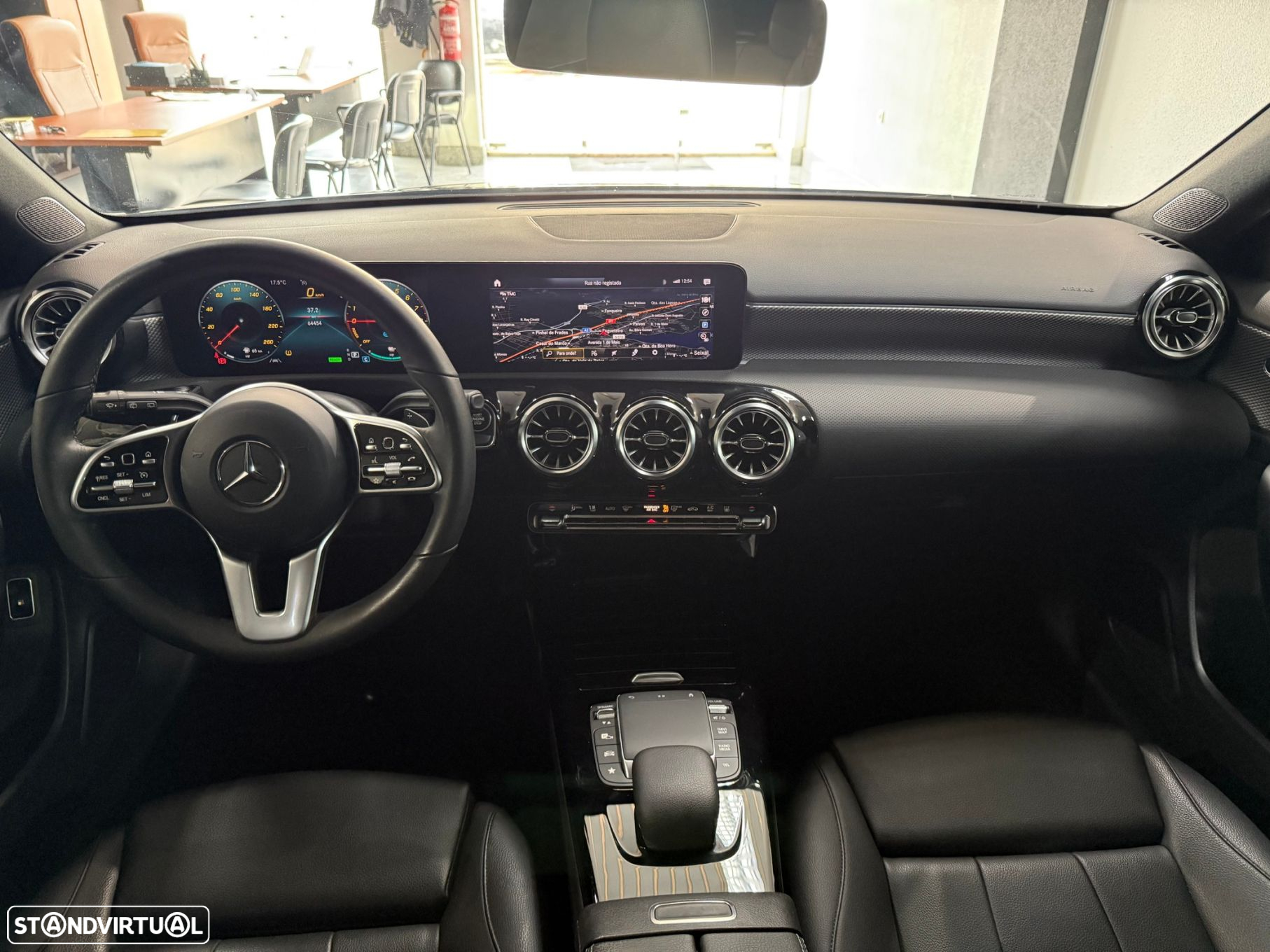 Mercedes-Benz A 250 e Style Plus - 16