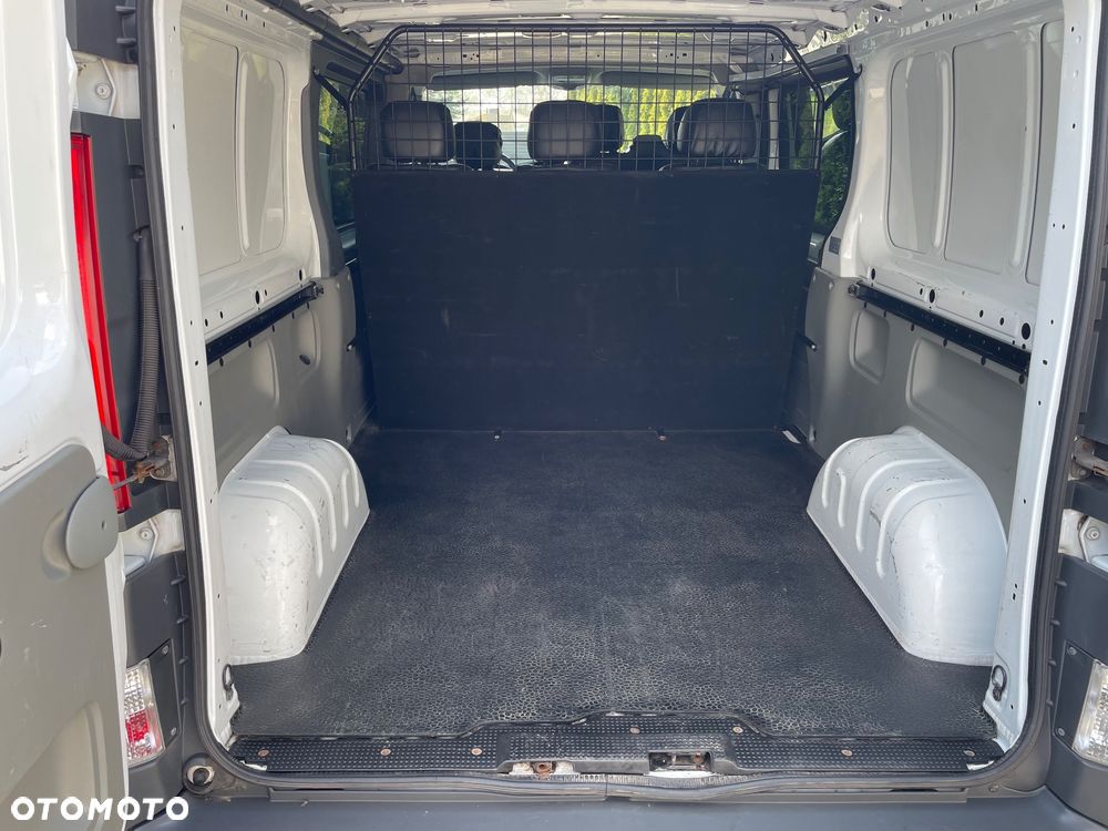 Opel Vivaro - 25