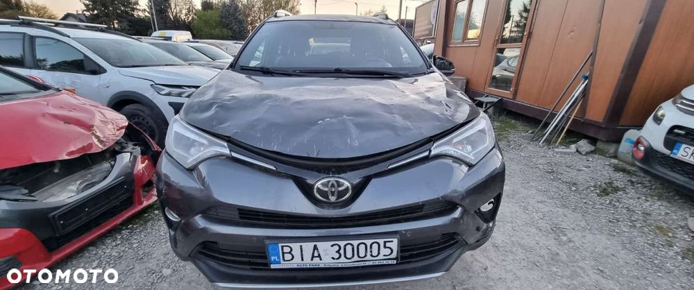 Toyota RAV4 - 16