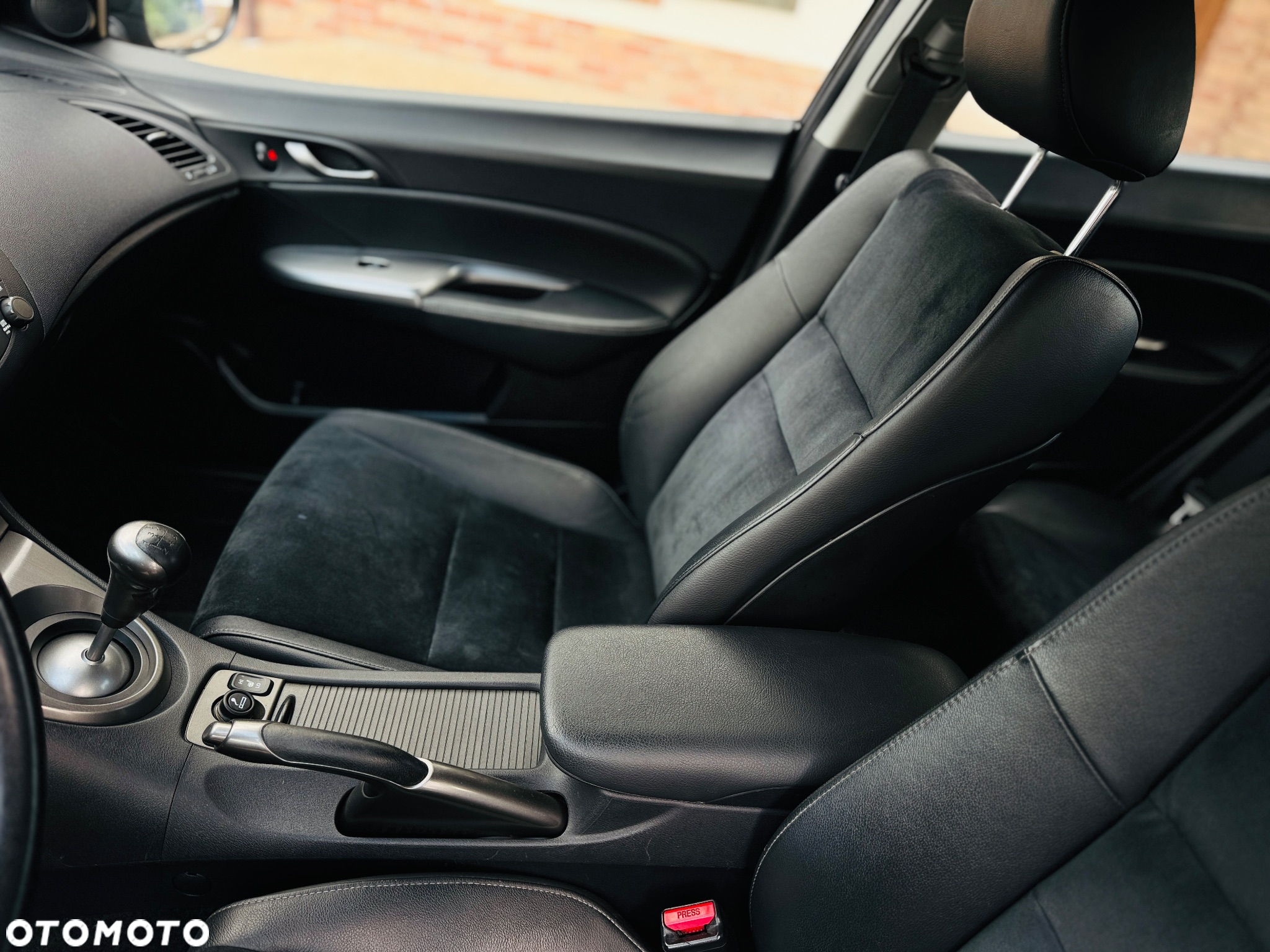 Honda Civic 1.8i-VTEC Sport - 11