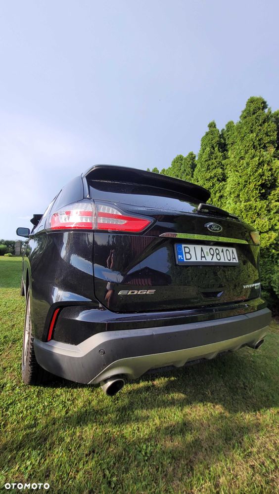 Ford Edge - 8