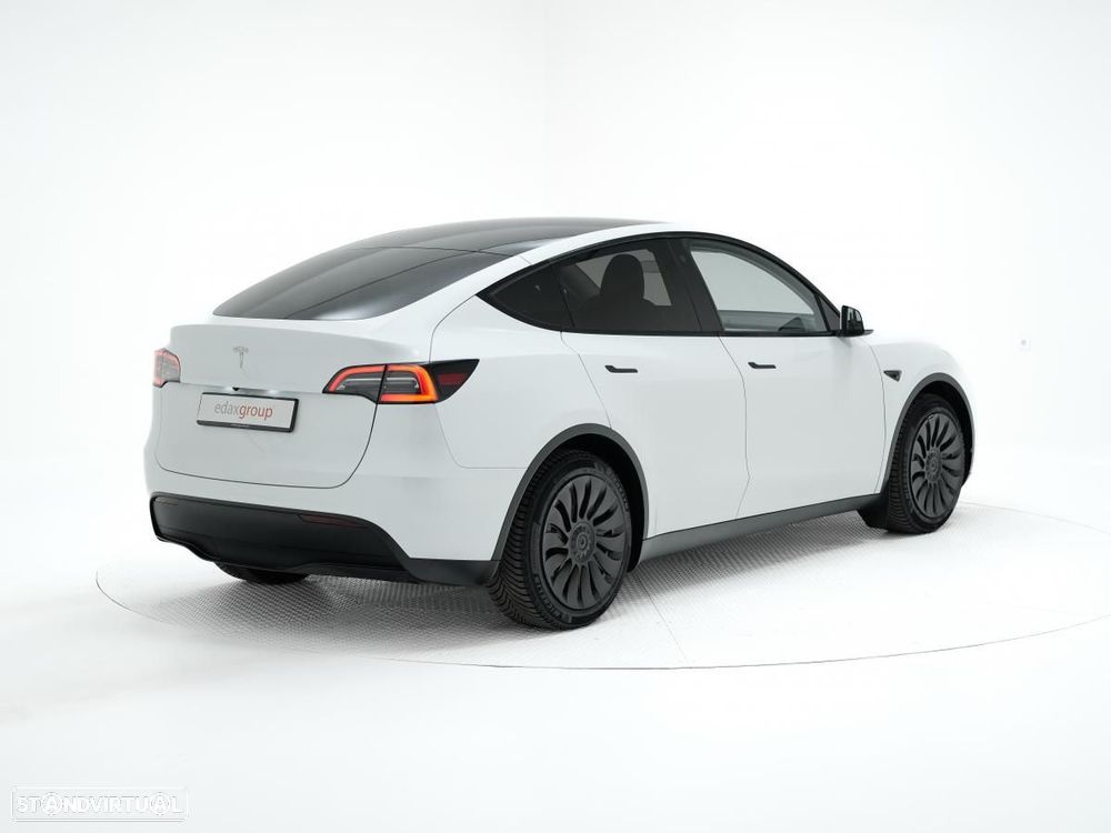 Tesla Model Y RWD - 3