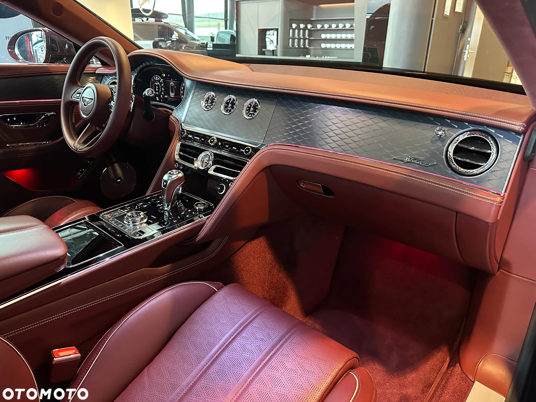 Bentley Flying Spur New V8 PHEV Speed - 23