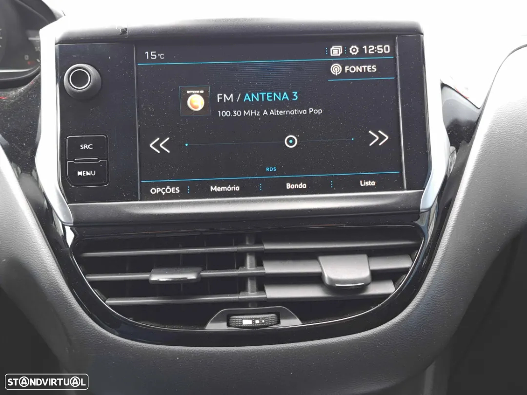 Peugeot 208 1.2 PureTech Signature - 12