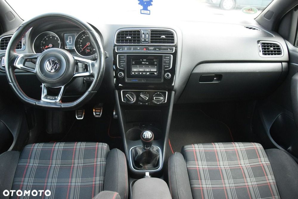 Volkswagen Polo 1.8 TSI (Blue Motion Technology) GTI - 30