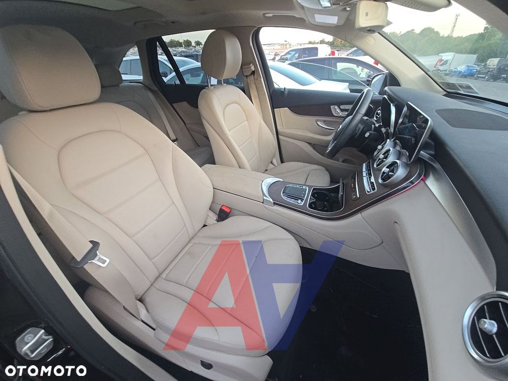 Mercedes-Benz GLC 300 4-Matic - 10