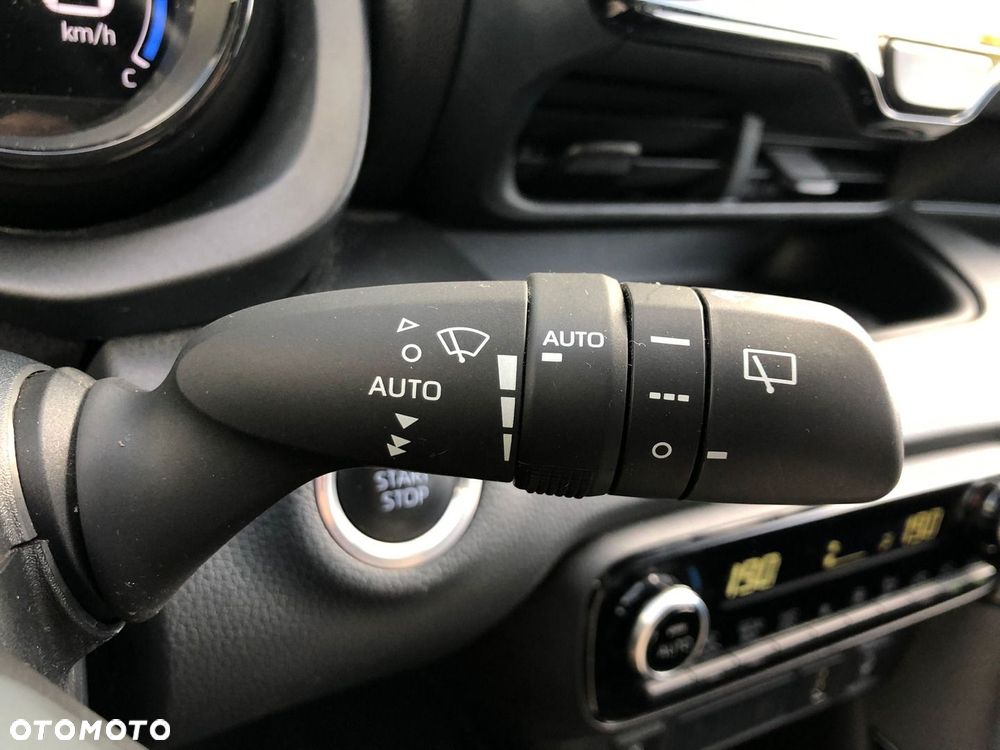Toyota Yaris 1.5 Selection Style - 29