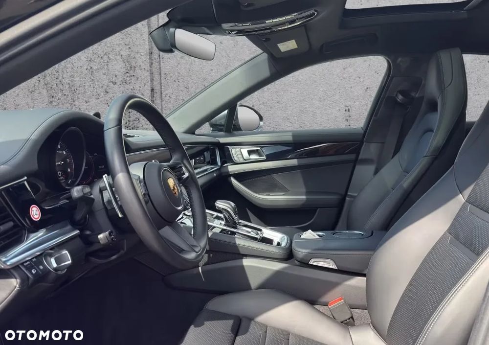 Porsche Panamera 4S E-Hybrid - 8