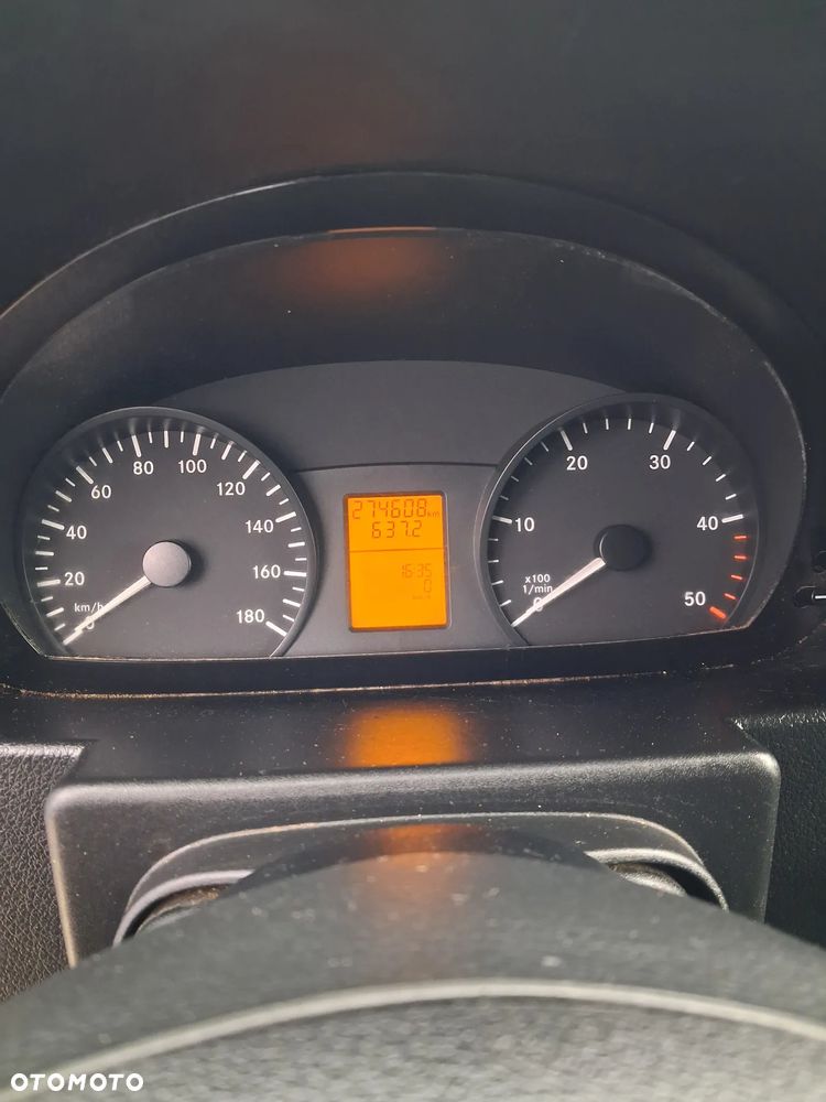 Mercedes-Benz Sprinter - 7