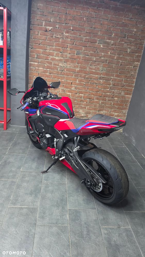 Honda CBR - 6