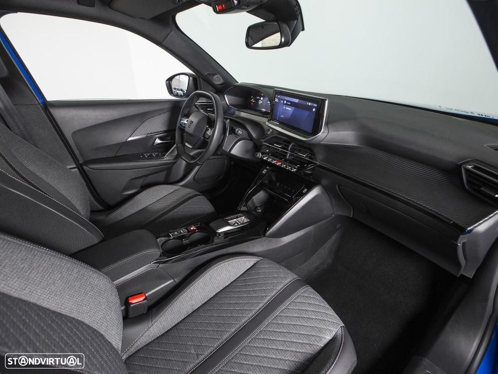 Peugeot 2008 1.2 PureTech Allure EAT8 - 11