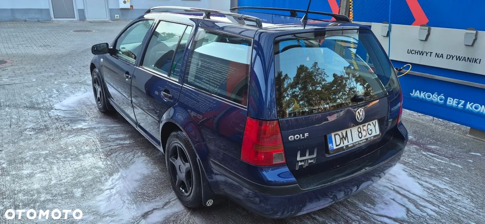 Volkswagen Golf 1.6 - 6