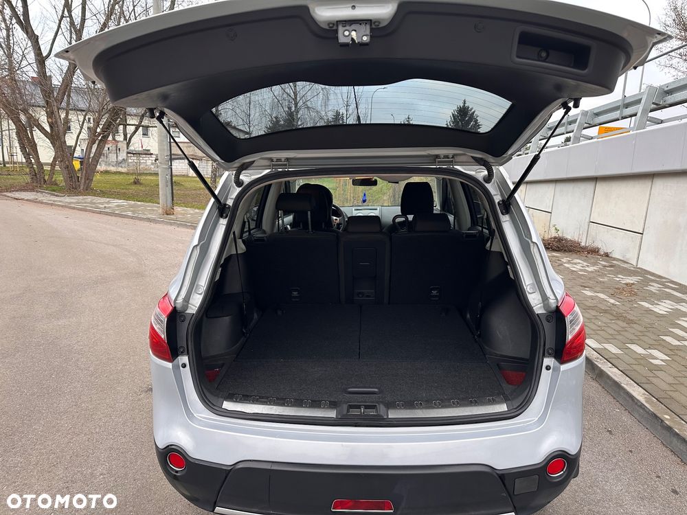 Nissan Qashqai+2 2.0 dCi DPF acenta - 6