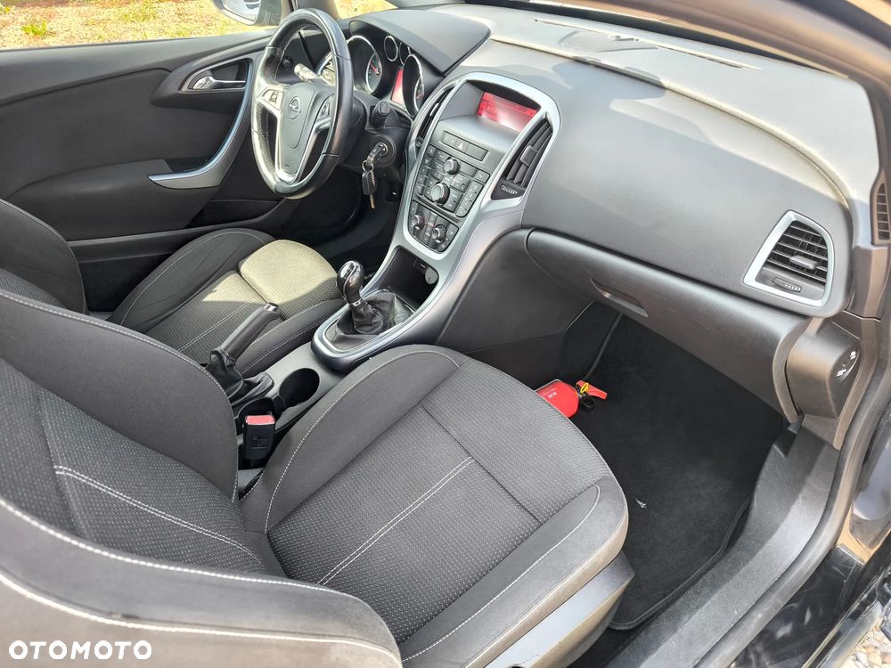 Opel Astra 1.4 Turbo - 11