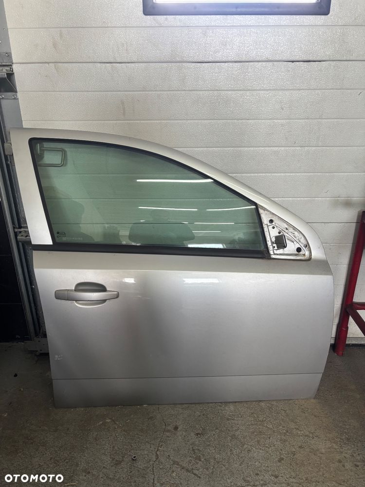 OPEL ASTRA H DRZWI PRAWY PRZOD PRZEDNIE HB 157 - 1