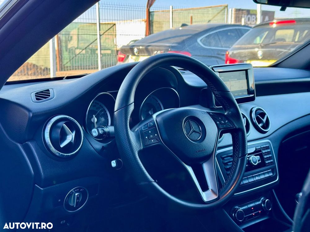 Mercedes-Benz CLA ver-shooting-brake-180-urbanstyle-edition - 20