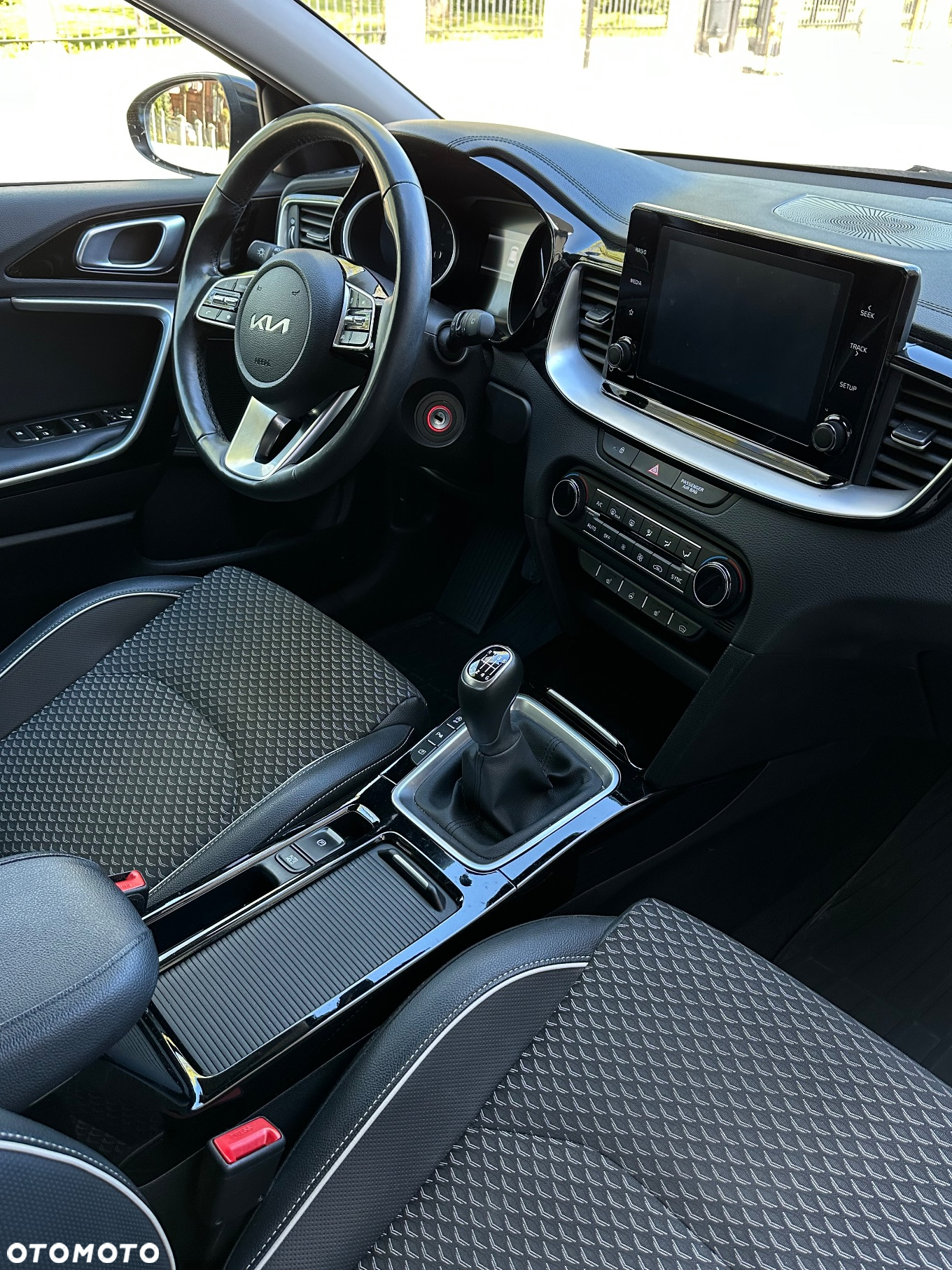 Kia Ceed 1.5 T-GDI Business Line - 14