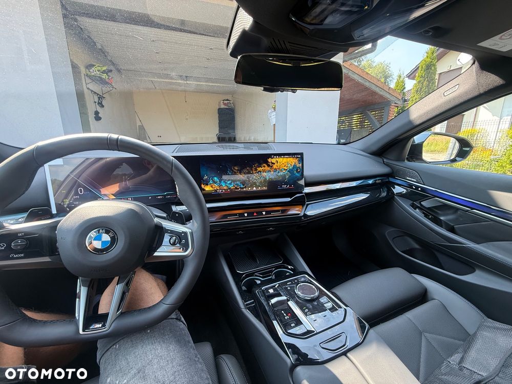 BMW Seria 5 520d xDrive mHEV M Sport - 40