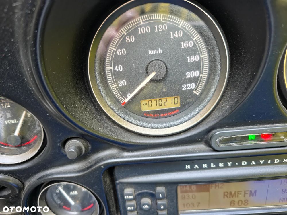 Harley-Davidson FLHT Electra Glide Standard - 6