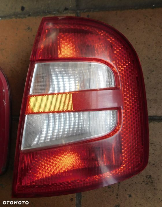 lampa lewa / prawa tył SKODA FABIA MKI HB - 4