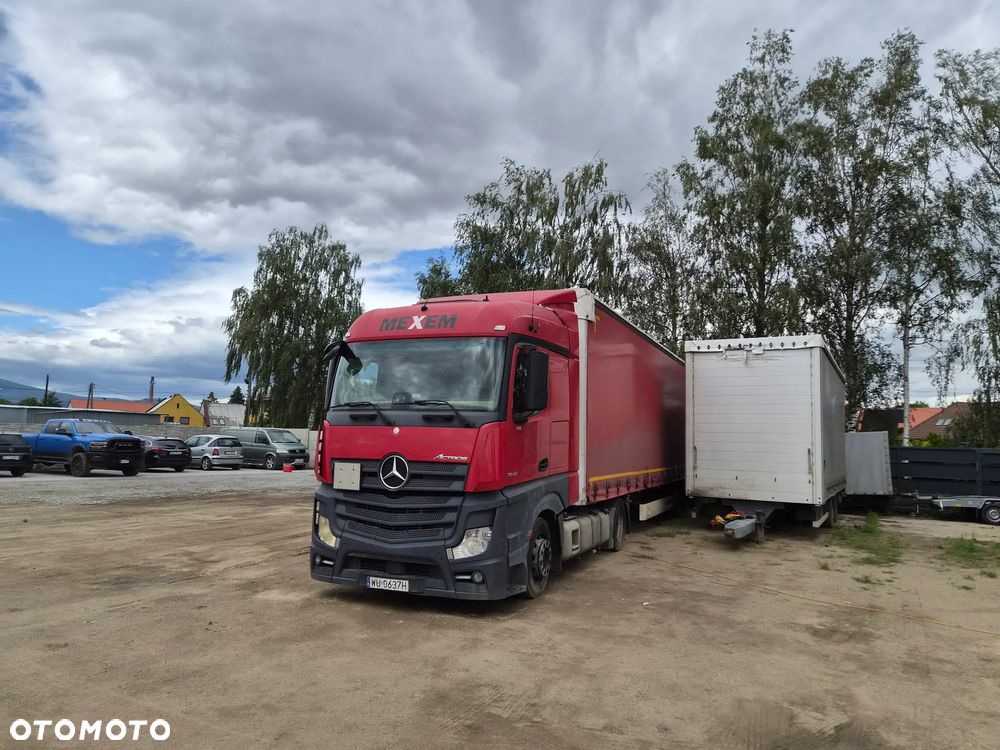 Mercedes-Benz Actros - 2