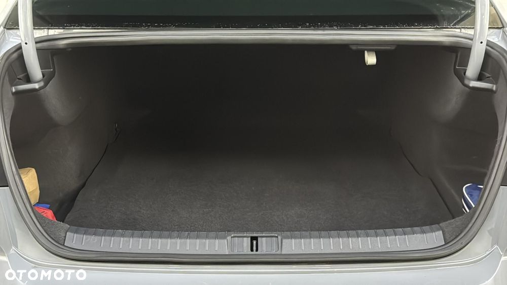 Volkswagen Passat 2.0 TDI EVO Essence - 19