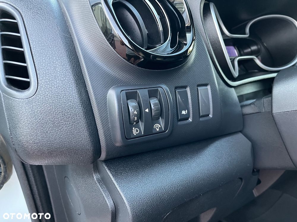 Renault Trafic - 16