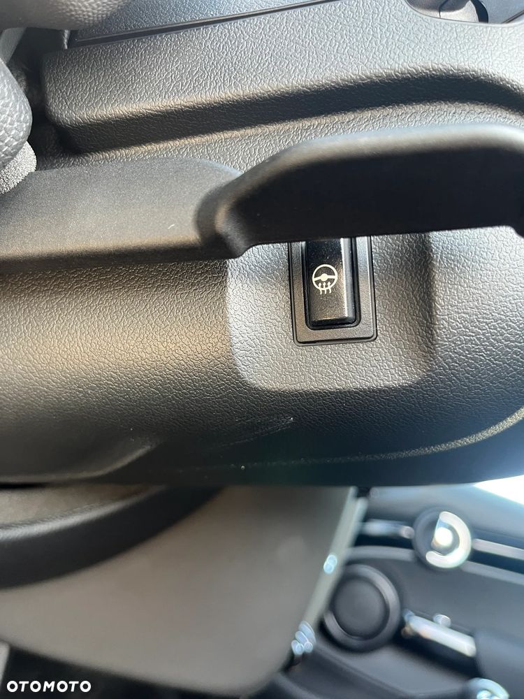 MINI Cooper Classic Trim - 18