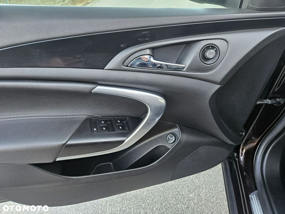 Opel Insignia - 13