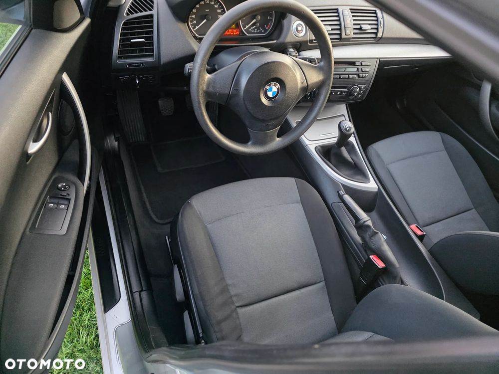 BMW Seria 1 - 18