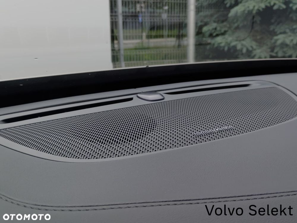 Volvo XC 90 - 22