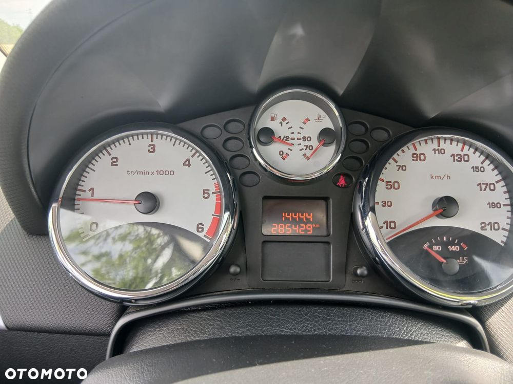 Peugeot 207 1.6 HDi 16V Speed - 11