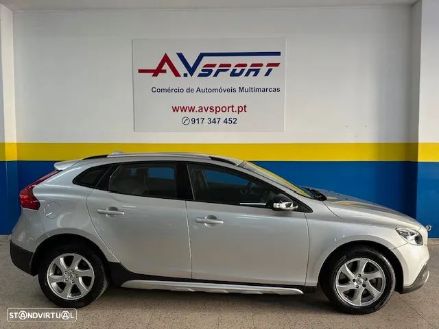 Volvo V40 2.0 D2 Momentum - 2