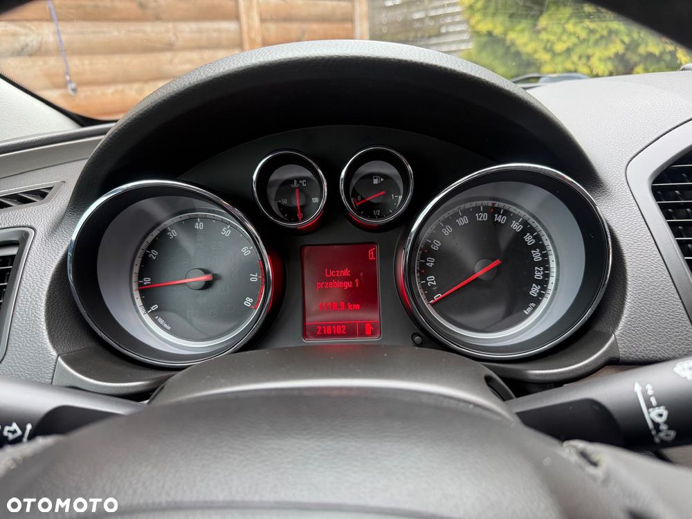 Opel Insignia 1.6 Turbo Edition - 22