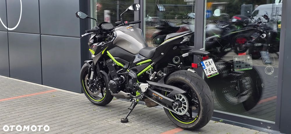 Kawasaki Z 900 - 25
