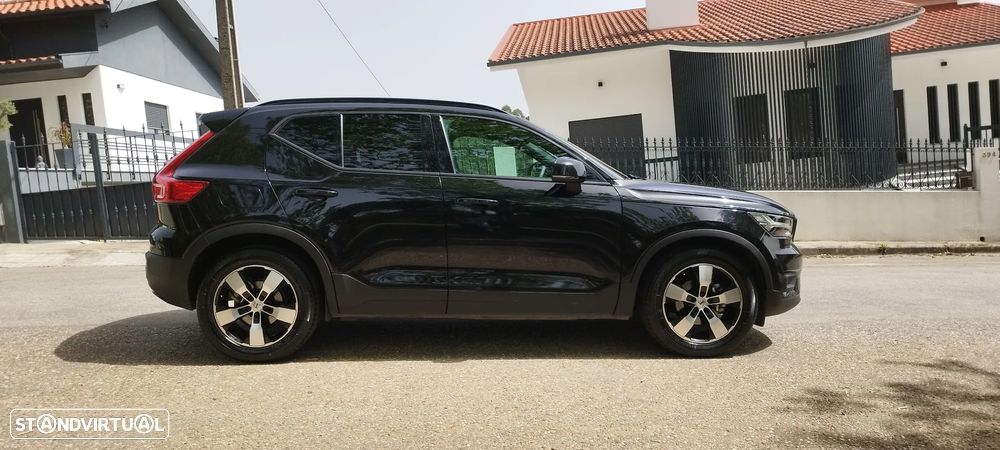 Volvo XC 40 2.0 D3 Momentum Plus - 2