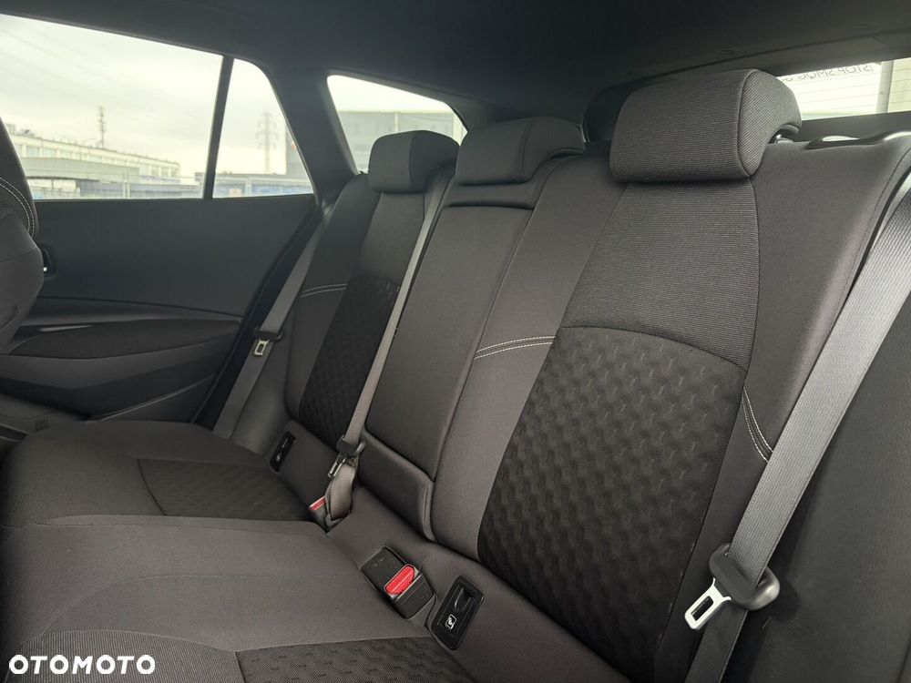 Toyota Corolla 1.8 Hybrid Comfort - 33
