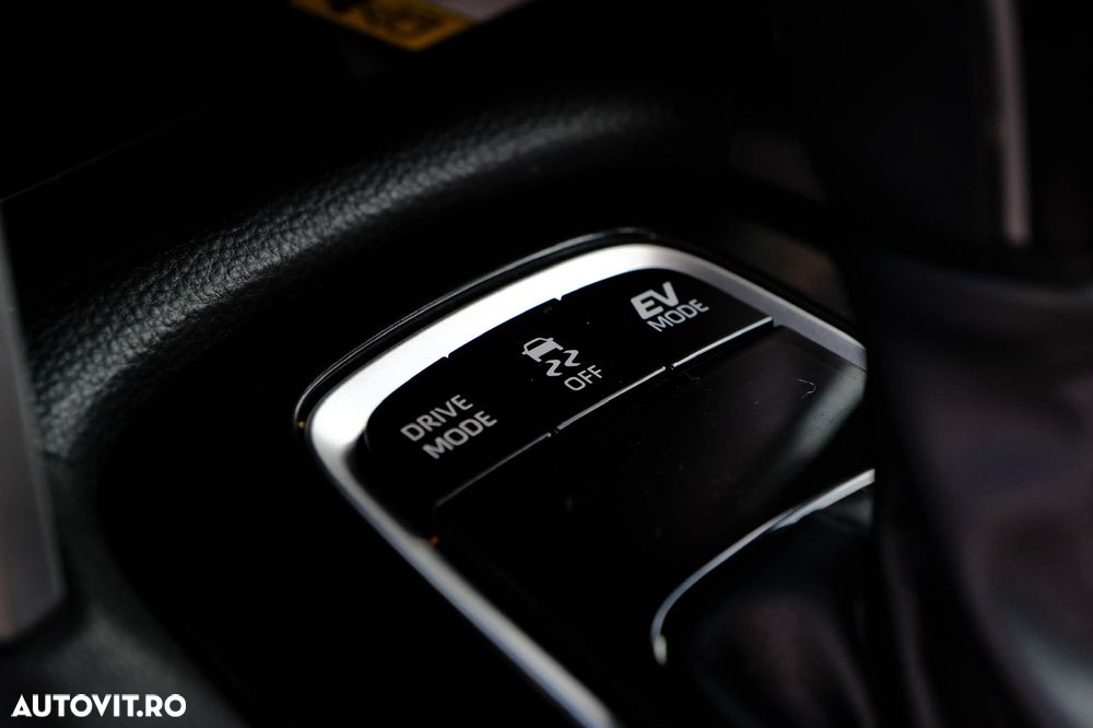 Toyota Corolla 1.8 Business Edition - 16