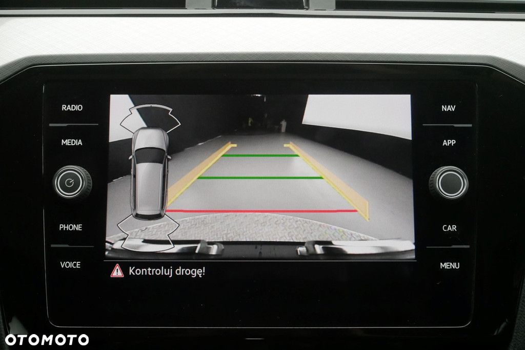 Volkswagen Passat 2.0 TSI Business DSG - 20