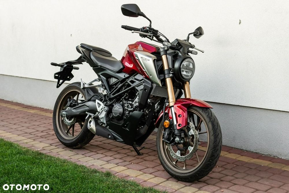 Honda CB - 1