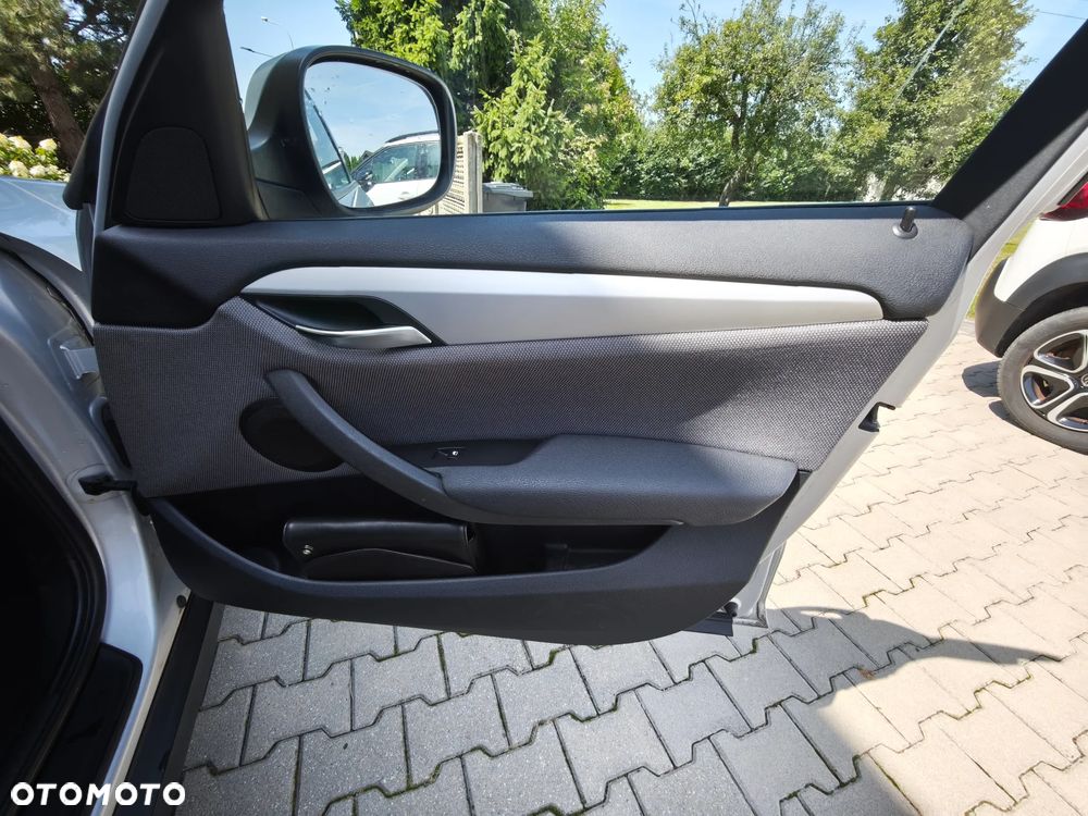 BMW X1 sDrive18i - 29