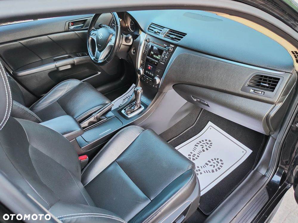 Suzuki Kizashi 2.4 4x4 CVT Sport - 8