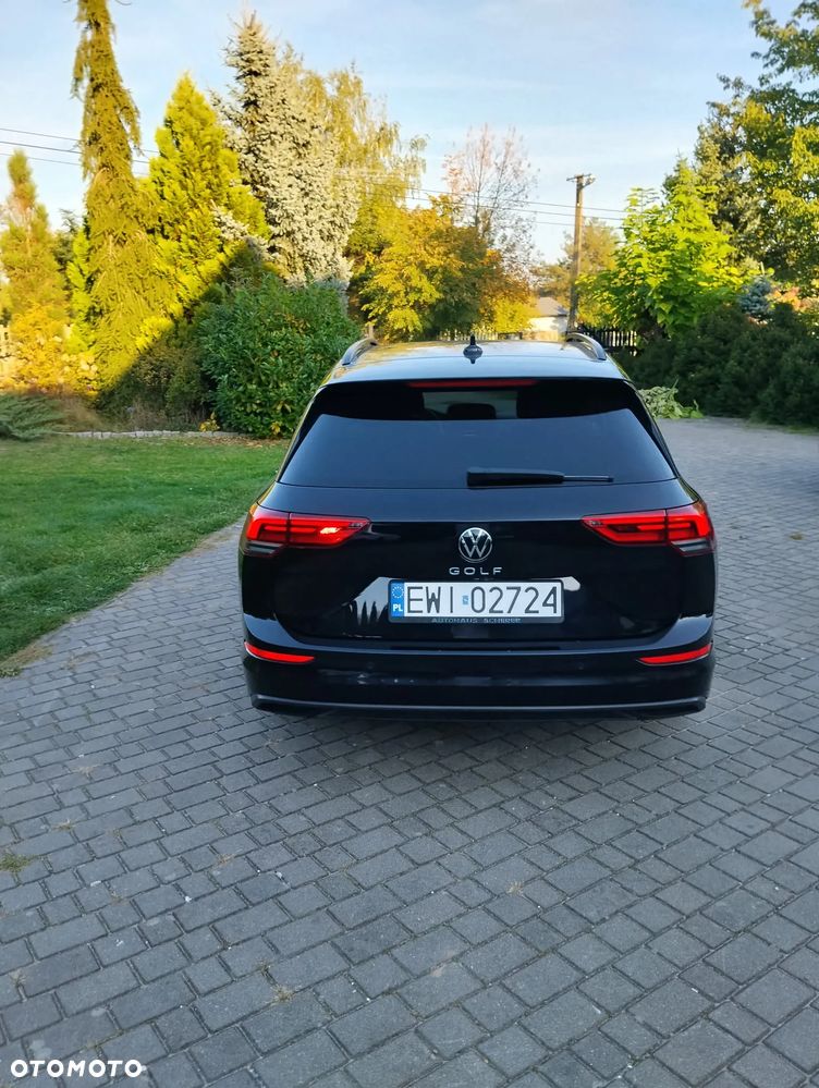 Volkswagen Golf - 8