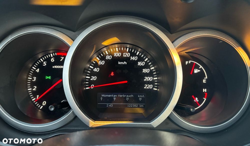 Suzuki Grand Vitara 2.4 Comfort - 20