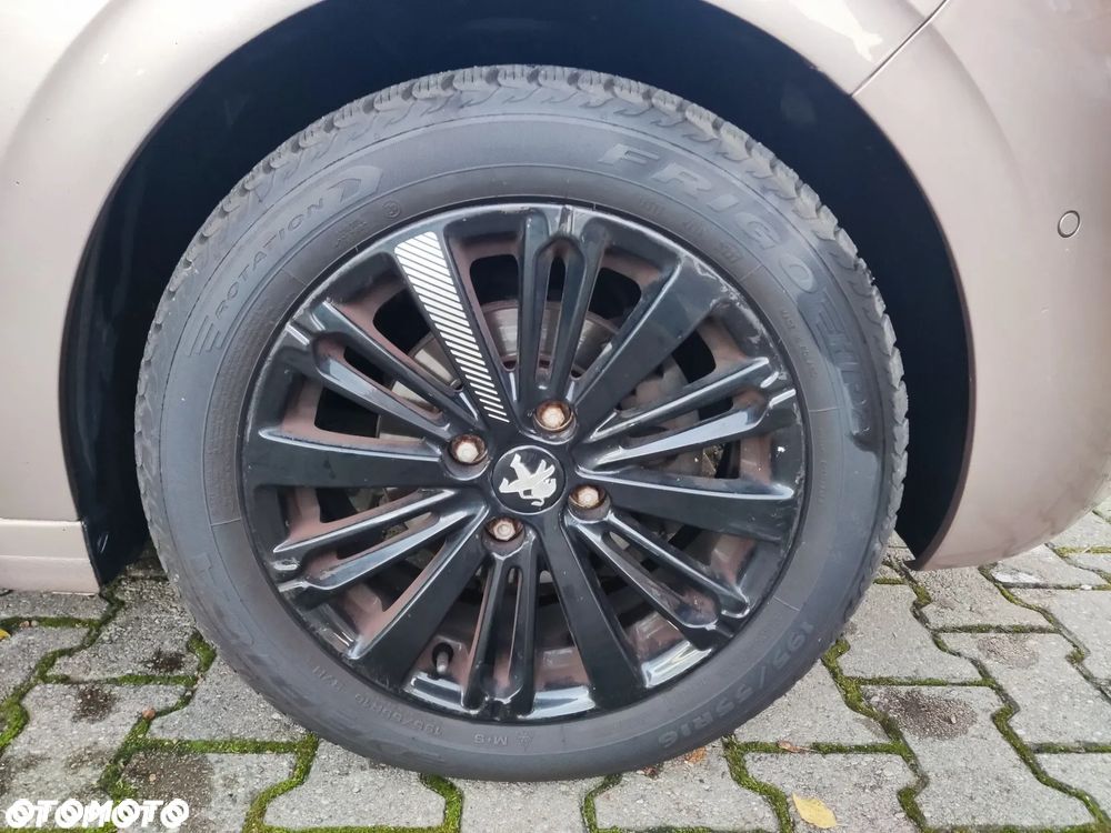 Peugeot 208 1.2 PureTech Active - 14