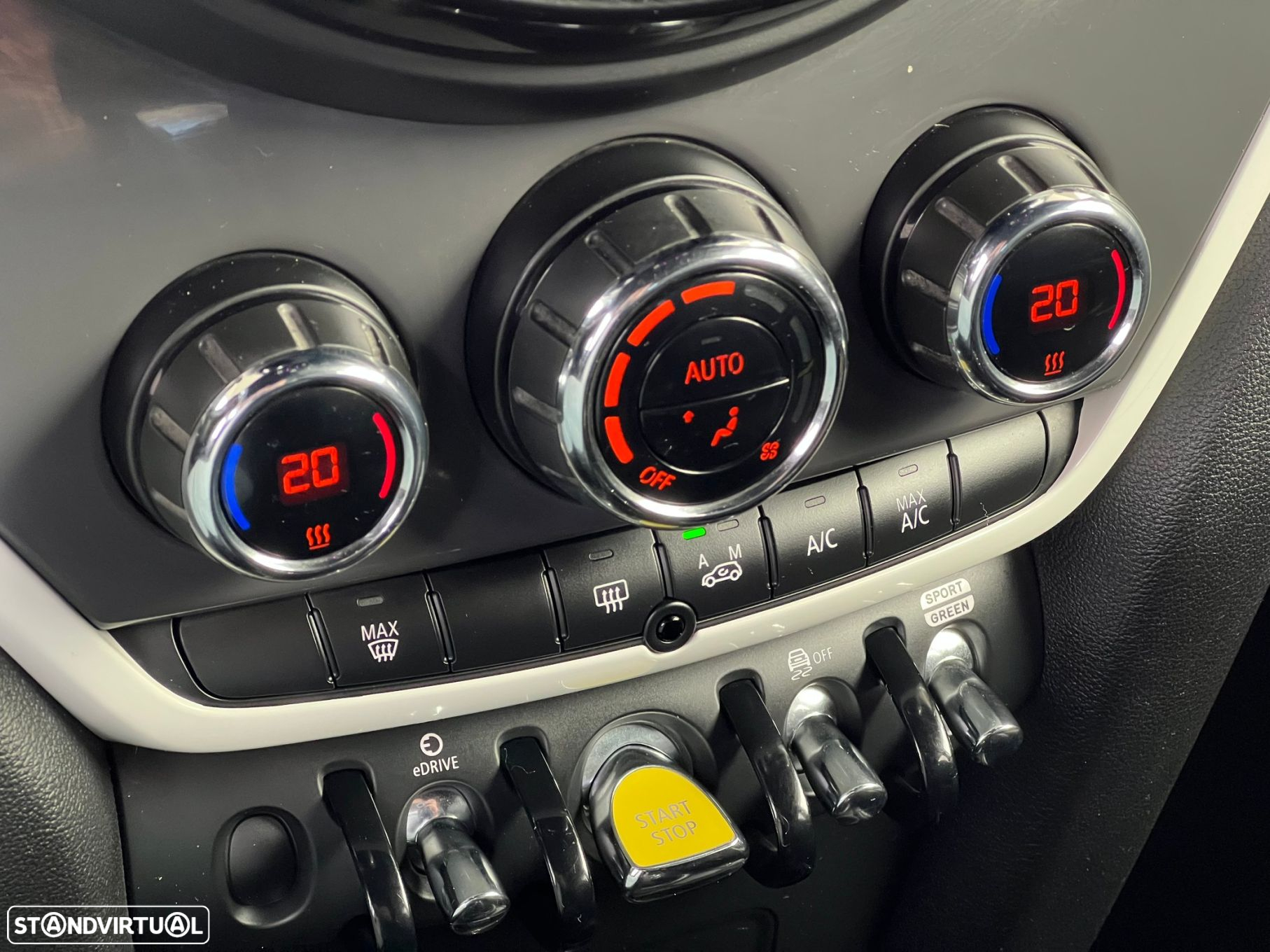 MINI Countryman Cooper SE ALL4 Auto - 16