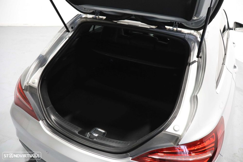 Mercedes-Benz CLA 180 d Shooting Brake Urban Aut. - 12