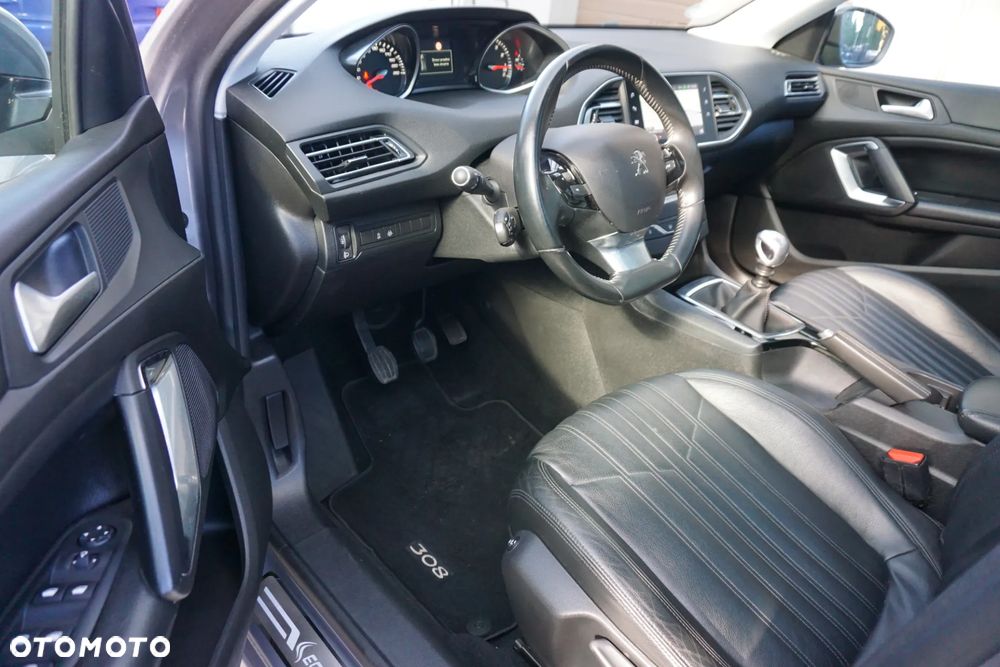 Peugeot 308 - 7